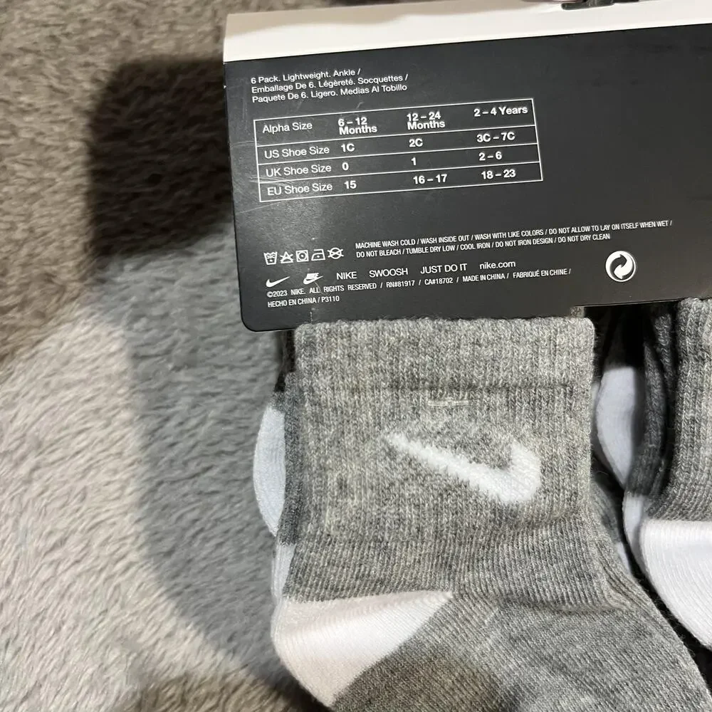 Nike Socks Newborn 6-12 Months Gray White 6 Pack Lightweight Ankle Baby Swoosh